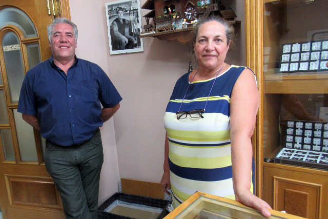 Rafa Montealegre y Pilar Díaz-Ropero, reparadores del tiempo