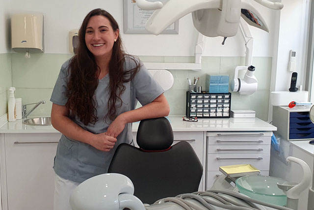 Pilar Quirós Iniesta, una joven dentista-endodoncista con las ideas muy claras